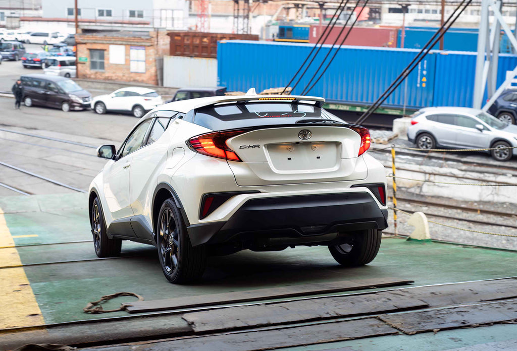 How Does a Rear Spoiler Increase Fuel Efficiency in Cars?